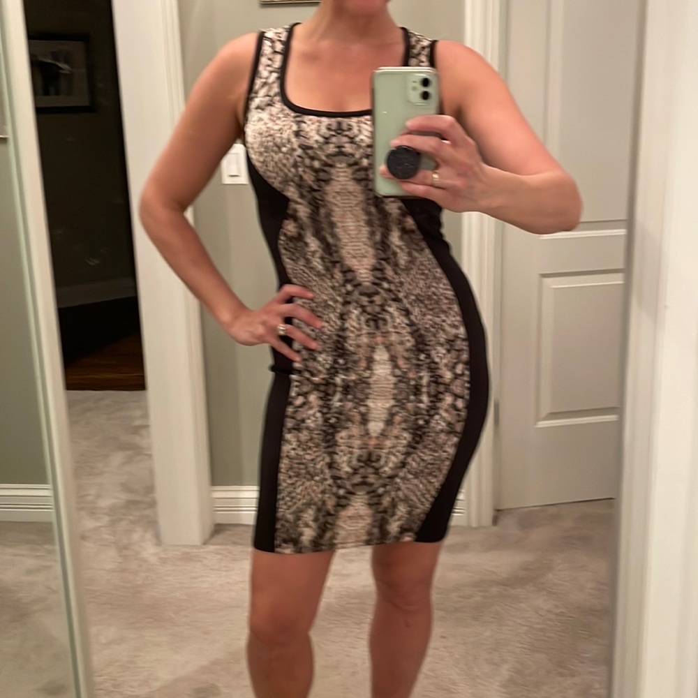 Bar III body con dress -Black w/ snake print center panels & back zipper size M